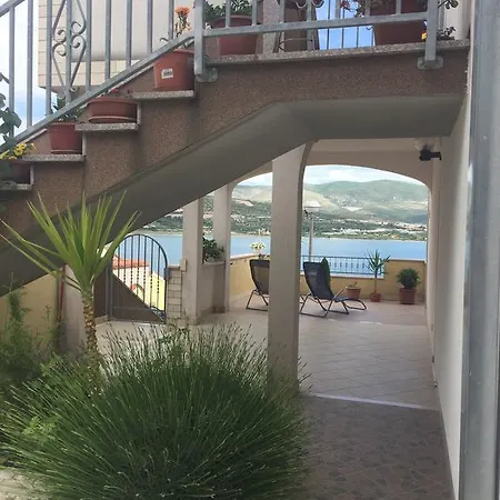 Karmen Apartman Trogir