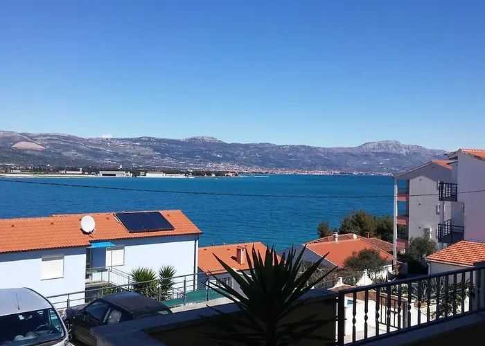 Apartman Karmen *